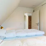 Reetdachhaus Friesenkate Reetdachhaus Friesenkate بيت للعطل
