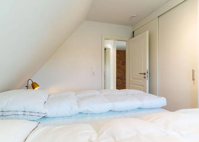 Reetdachhaus Friesenkate Reetdachhaus Friesenkate Holiday home